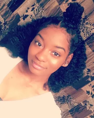 Ada, 25 ans, plan cul black à Saussay