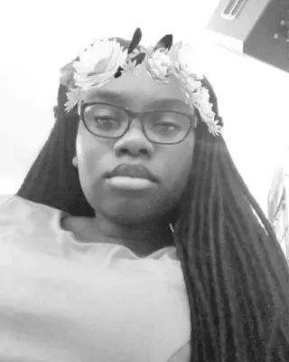 Estelle, 29 ans, plan cul black à Lucé