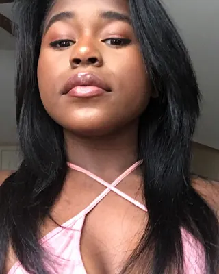 Esther, 26 ans, plan cul black à Morancez
