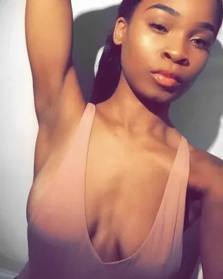 Gloria, 23 ans, plan cul black à Épernon