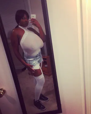 Kadi, 27 ans, plan cul black à Saussay
