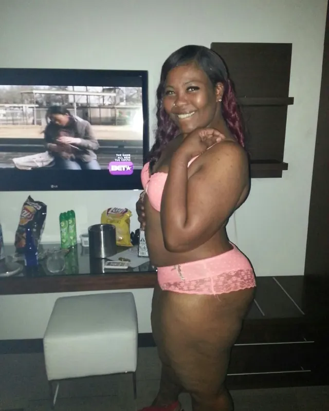 Laetitia, 30 ans, plan cul black à Ris-Orangis