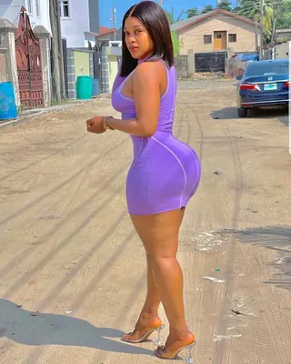 Nelly, 26 ans, plan cul black à Chartres