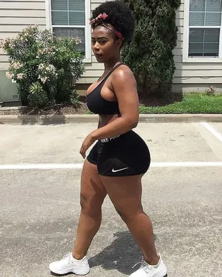 Ornella, 26 ans, plan cul black à Châteaudun