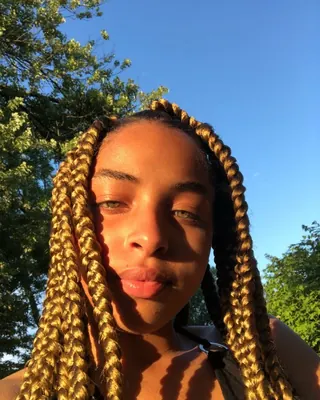 Rachelle, 20 ans, plan cul black à Thivars