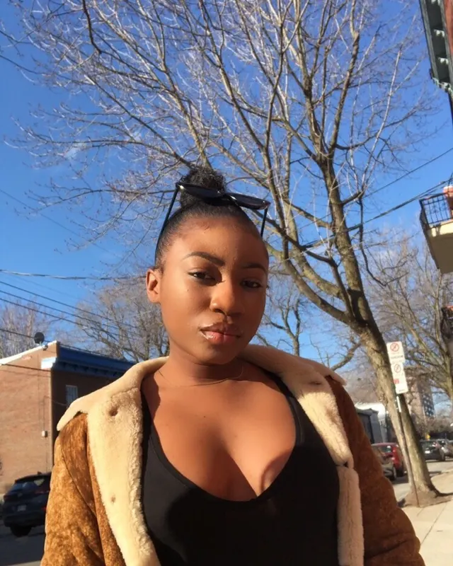 Salimata, 28 ans, plan cul black à Beuzeville