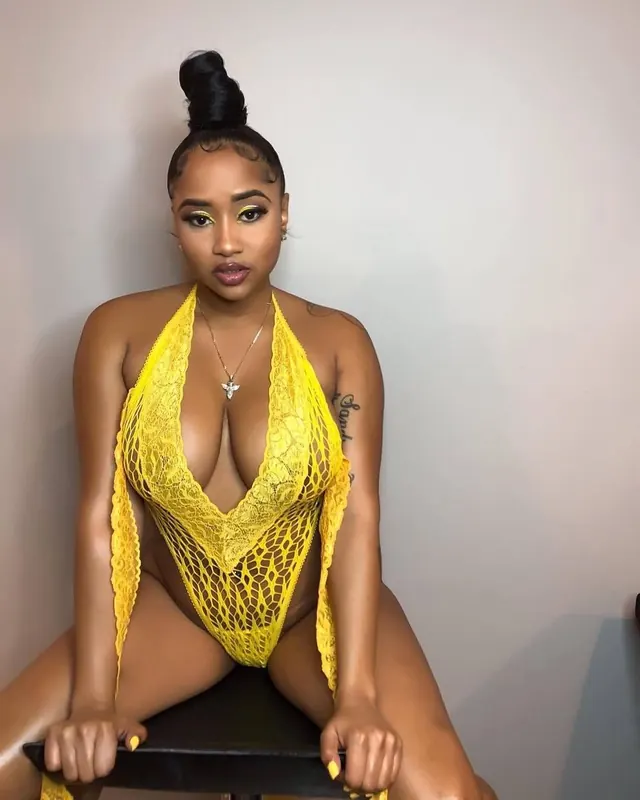 Viviane, 29 ans, plan cul black à Dry